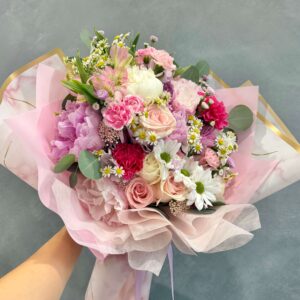 Petal Kiss Bouquet